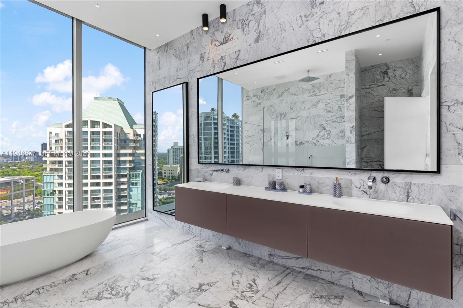 2675 S Bayshore Dr # 1602S