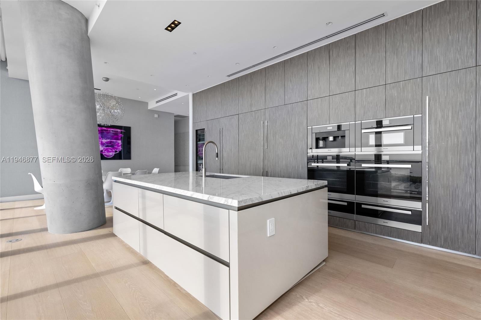 2675 S Bayshore Dr # 1602S