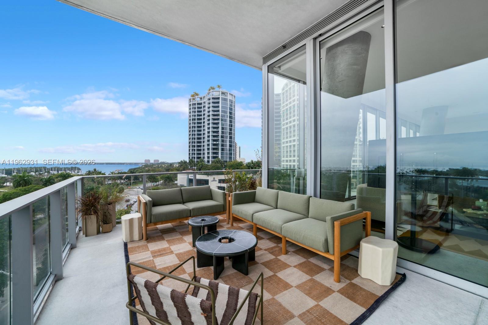 2675 S Bayshore Dr # 602S