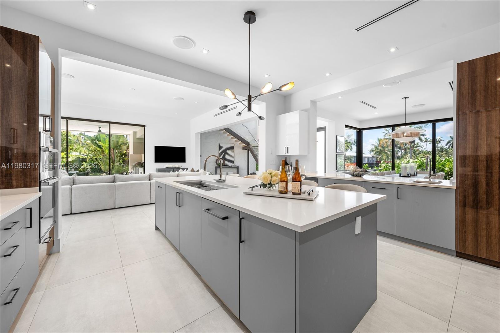 2500 Middle River Dr