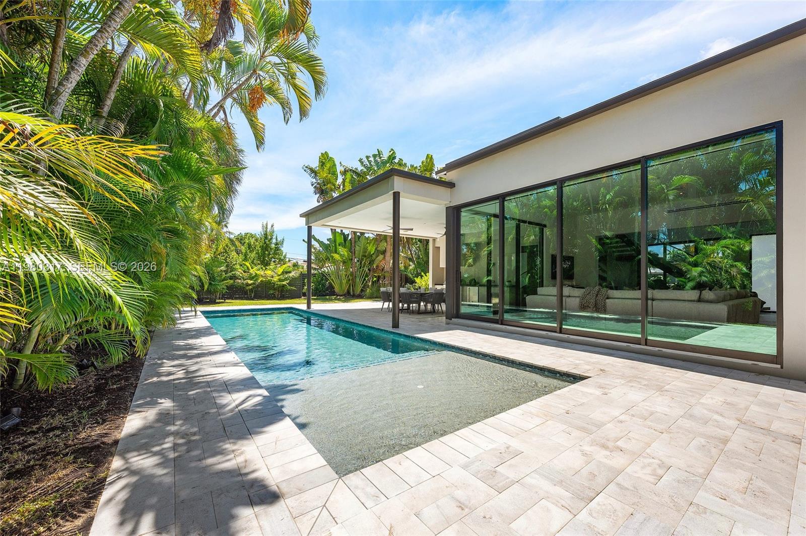2500 Middle River Dr
