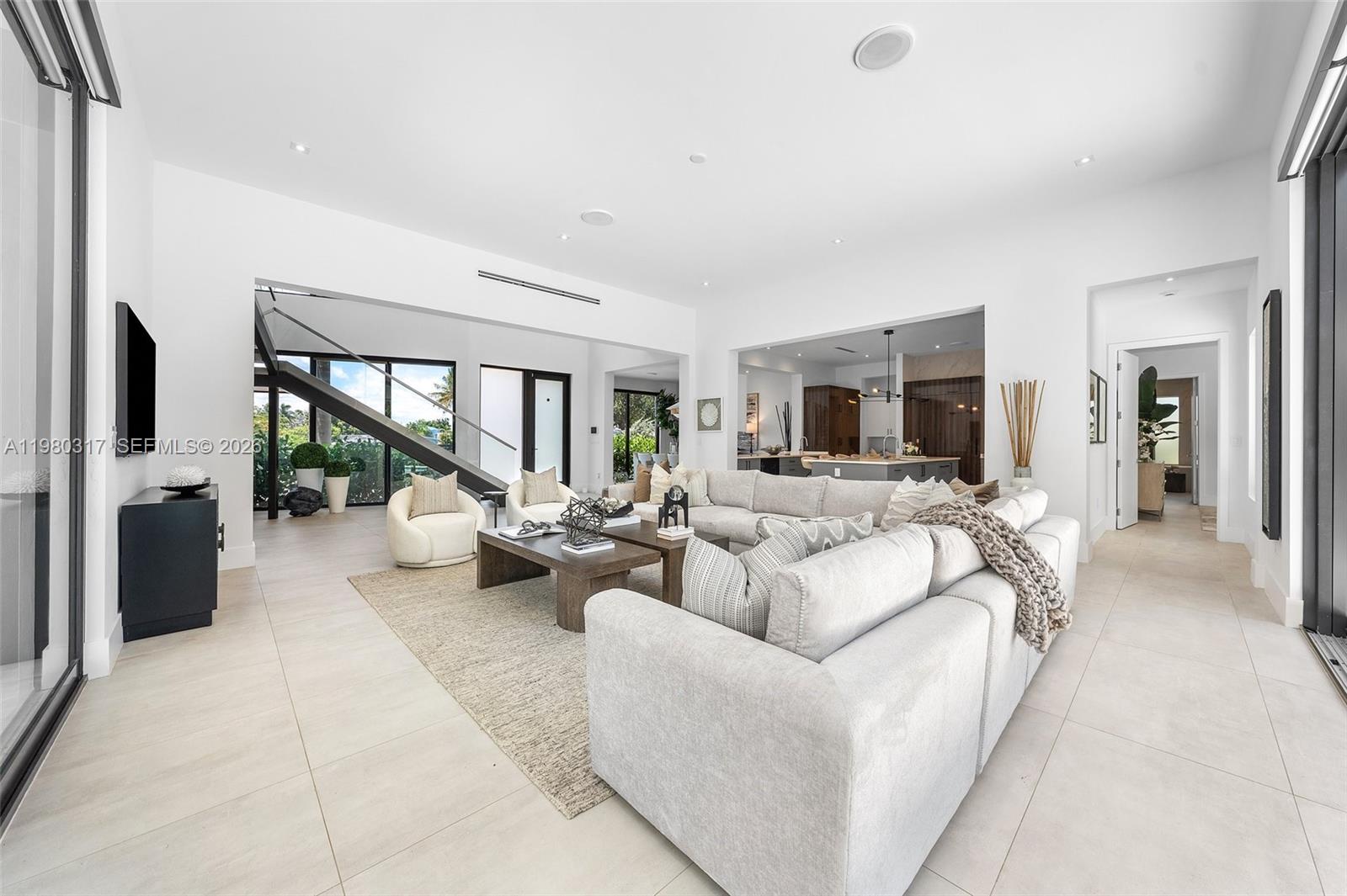 2500 Middle River Dr