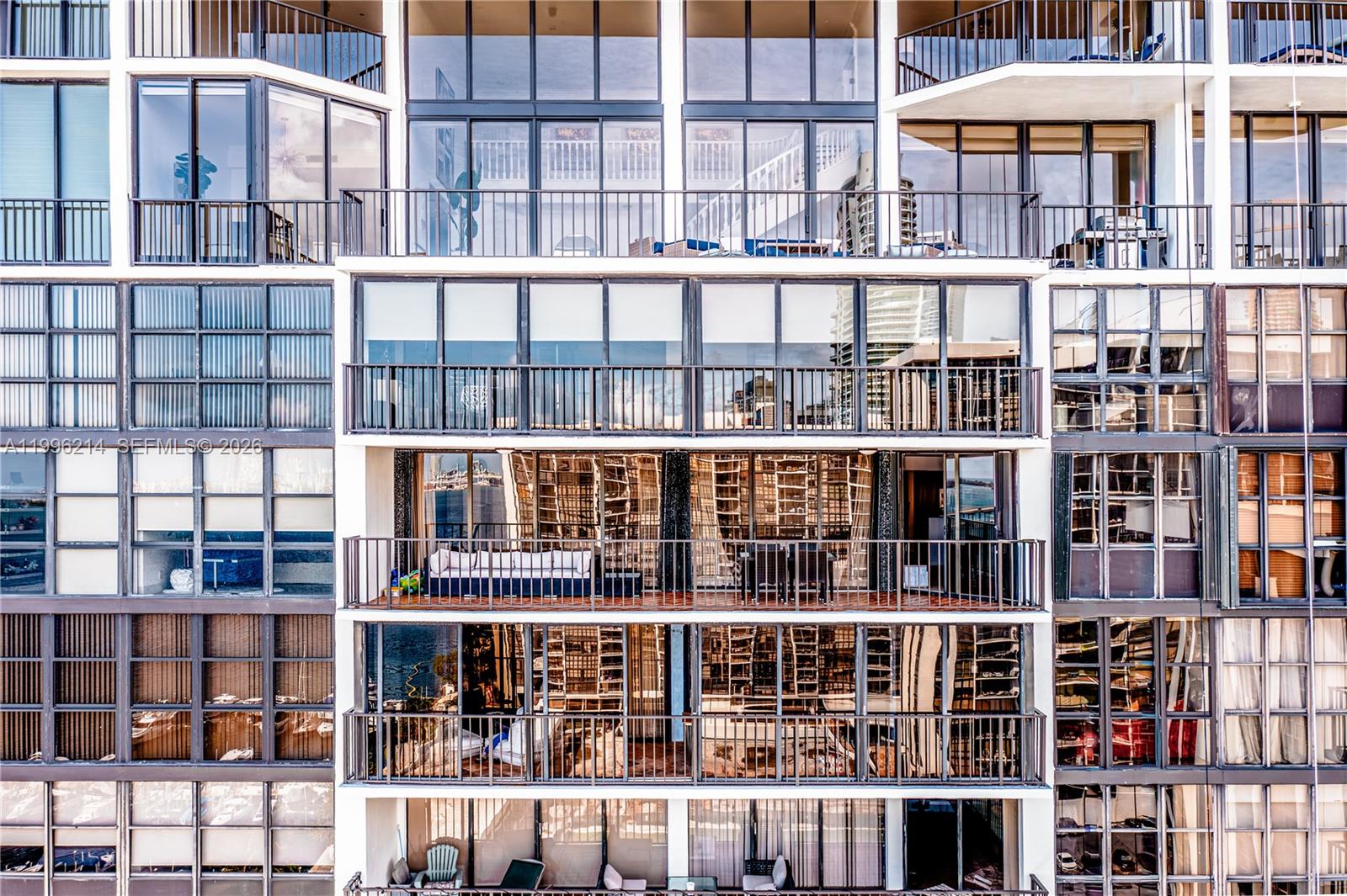 1925 Brickell Ave # D2006