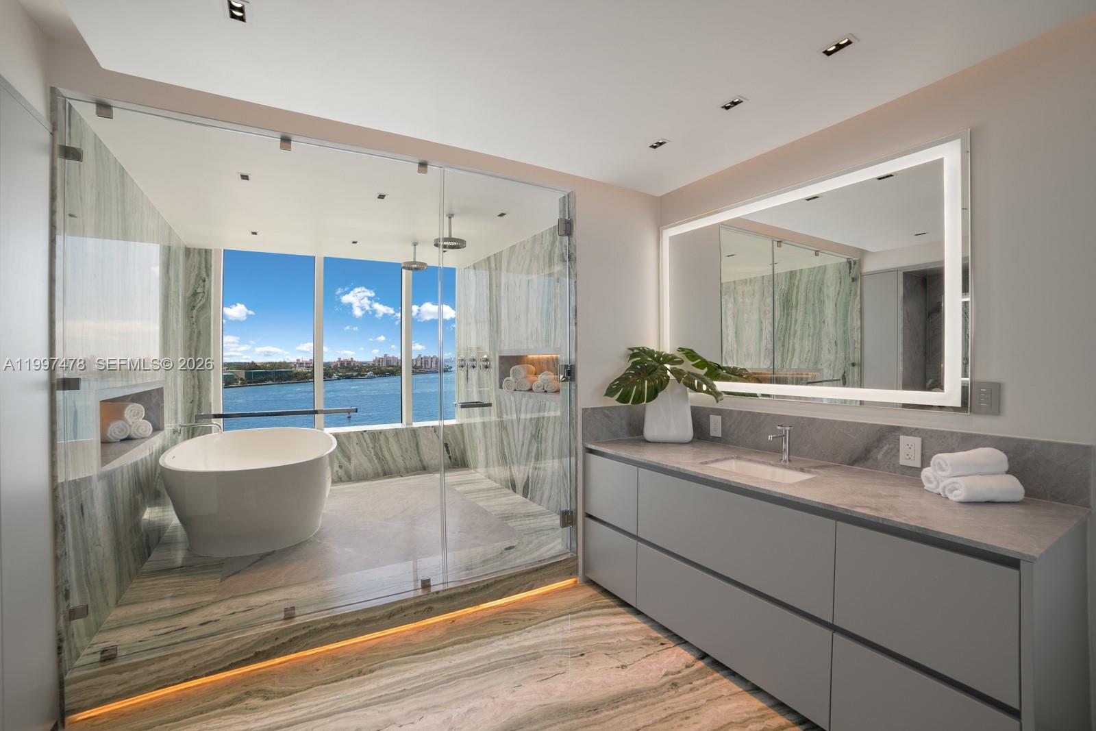 1000 S Pointe Dr # 901