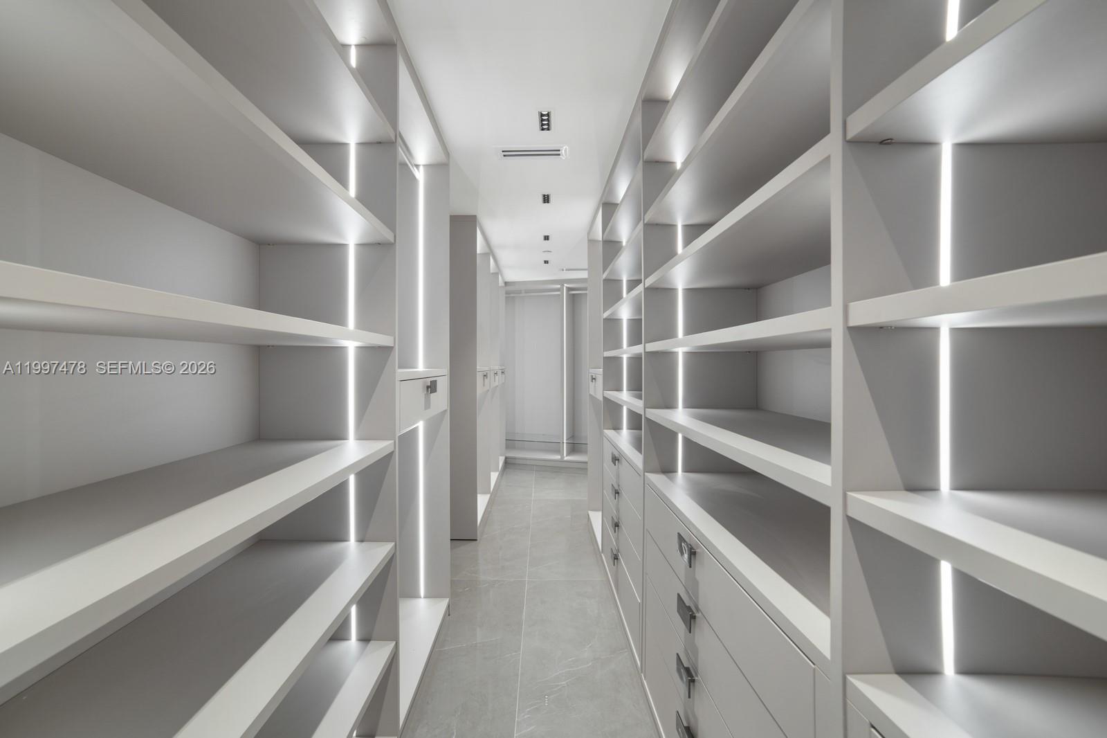 1000 S Pointe Dr # 901