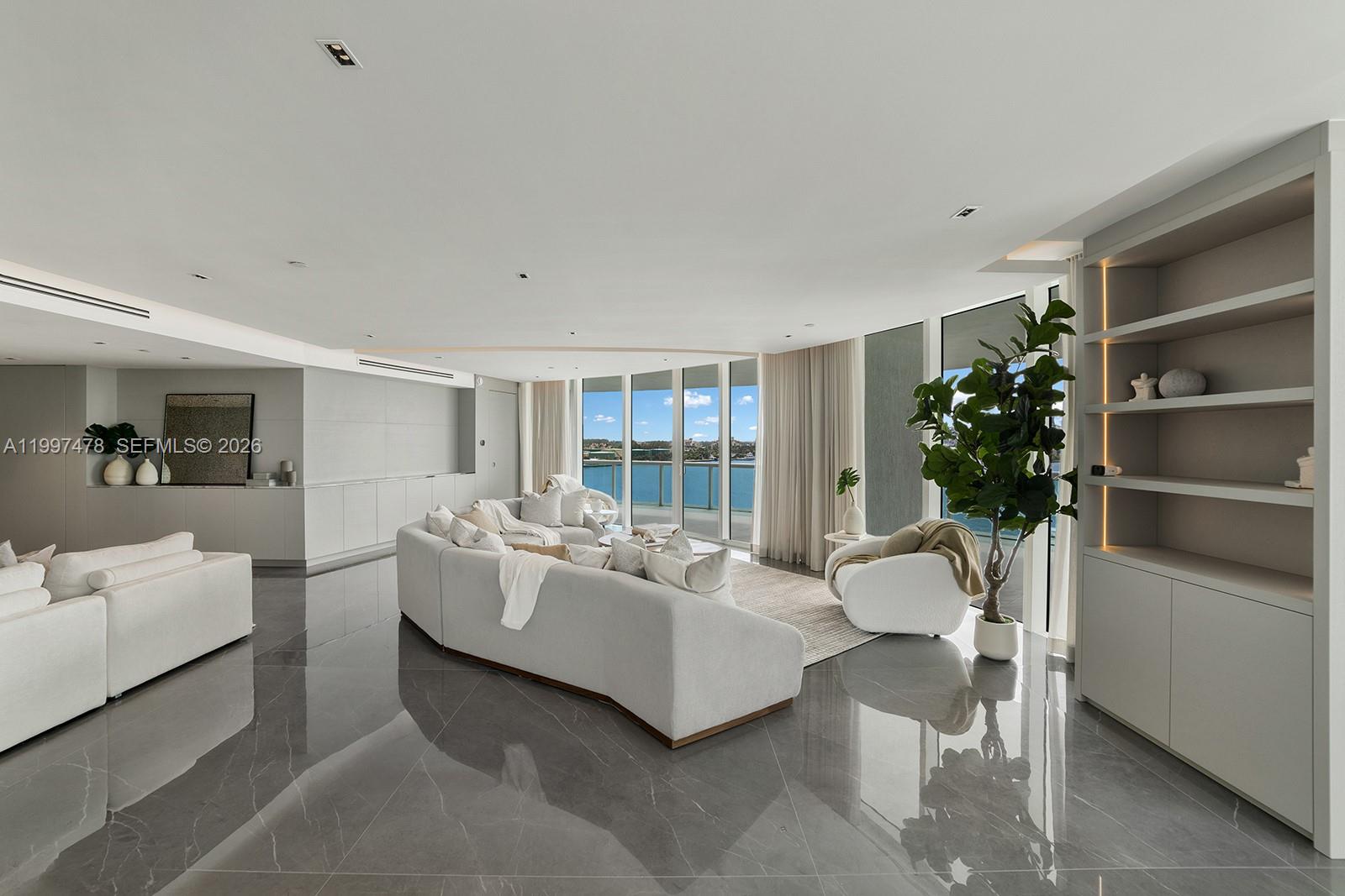 1000 S Pointe Dr # 901