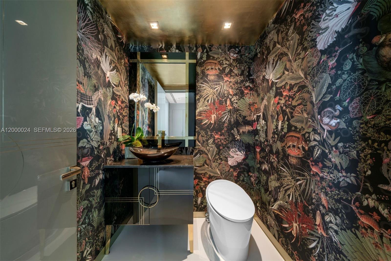 300 S Pointe Dr # 1501