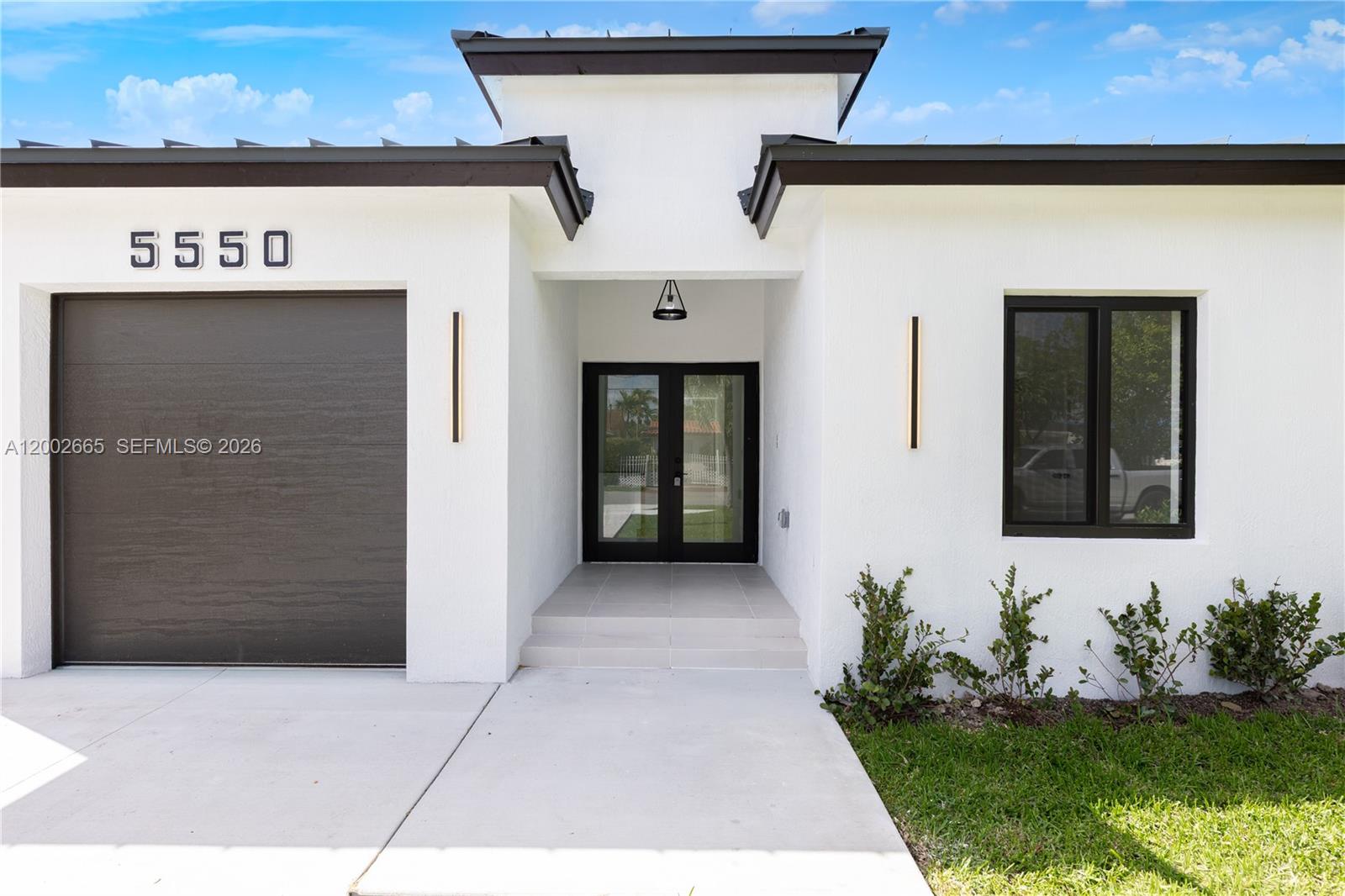 5550 SW 4th St