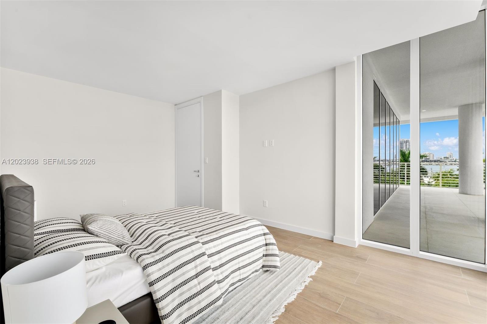 527 Orton Ave # 501