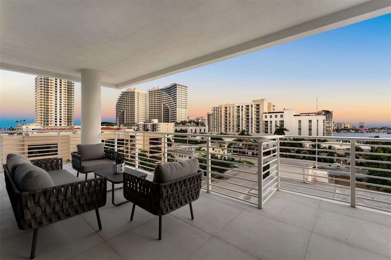 527 Orton Ave # 501