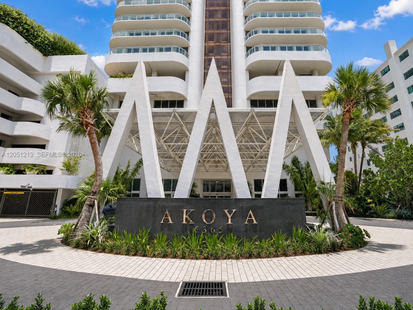 6365 Collins Ave # 1705
