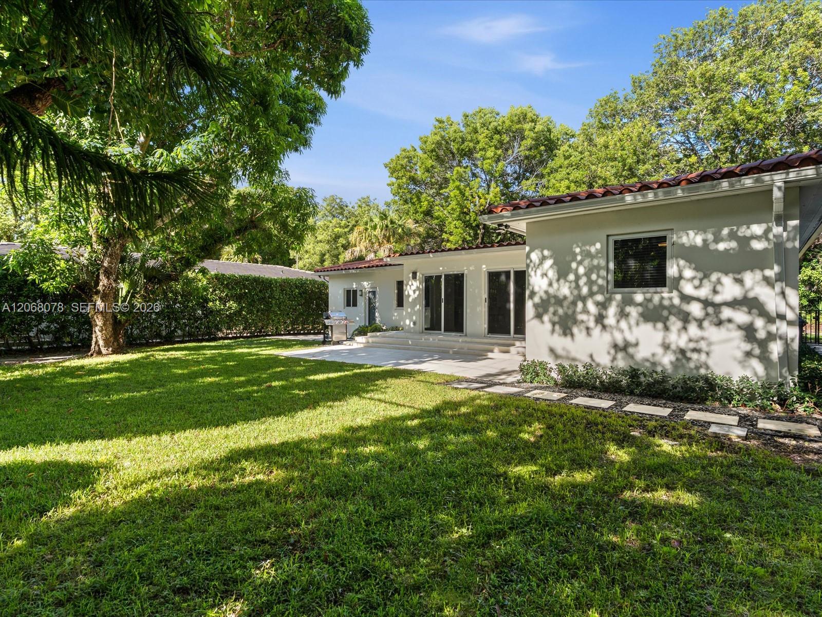 5406 S Le Jeune Rd