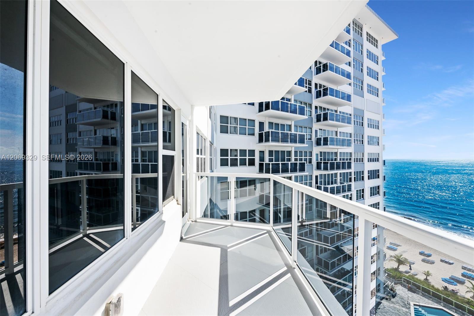 3700 Galt Ocean Dr # 910