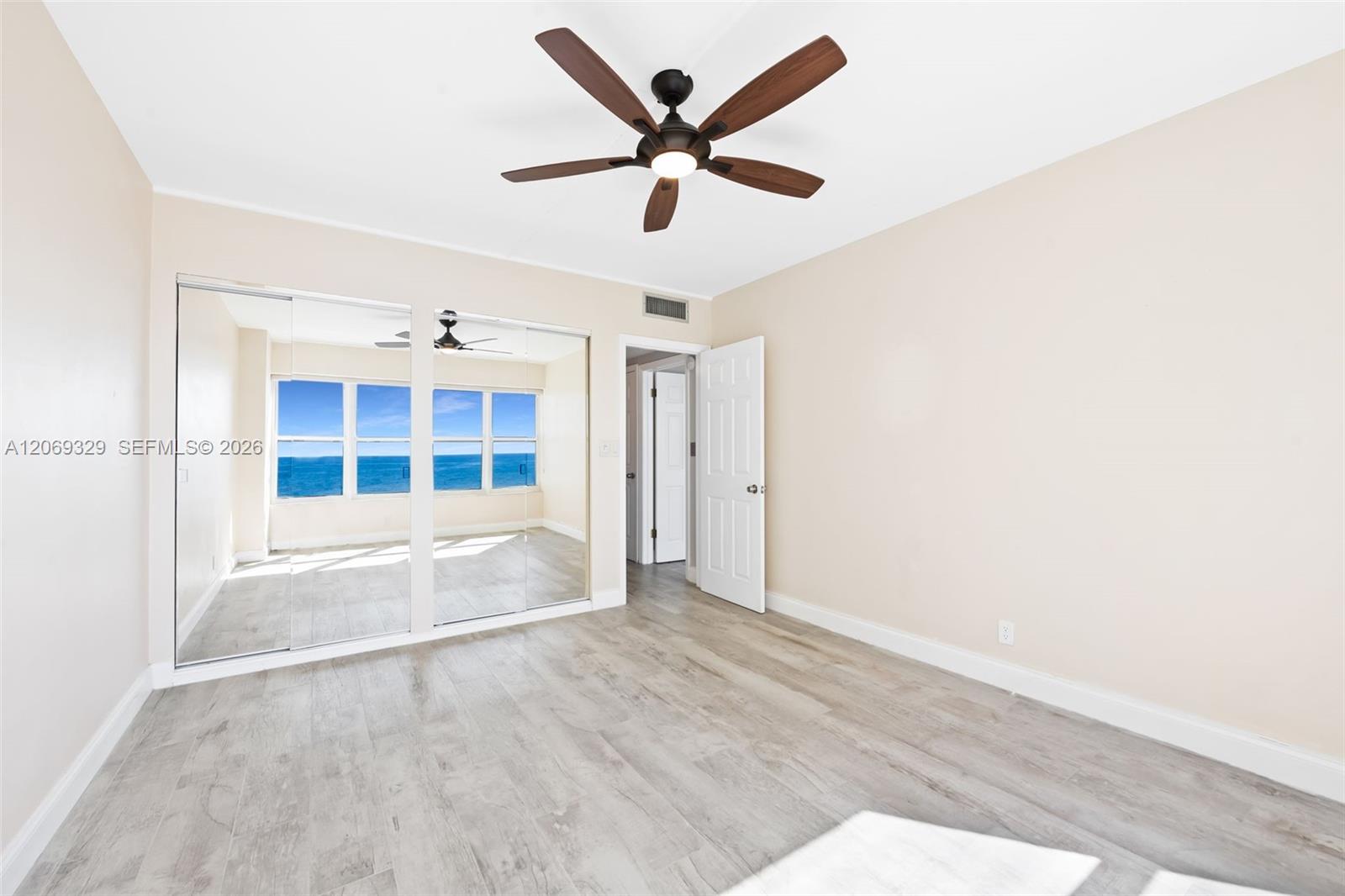 3700 Galt Ocean Dr # 910