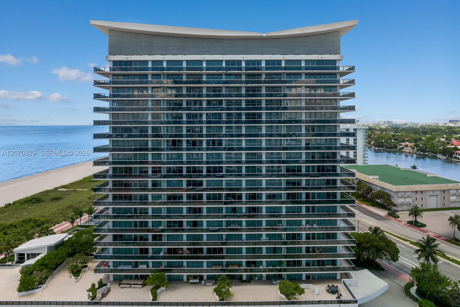 5875 Collins Ave # 1102