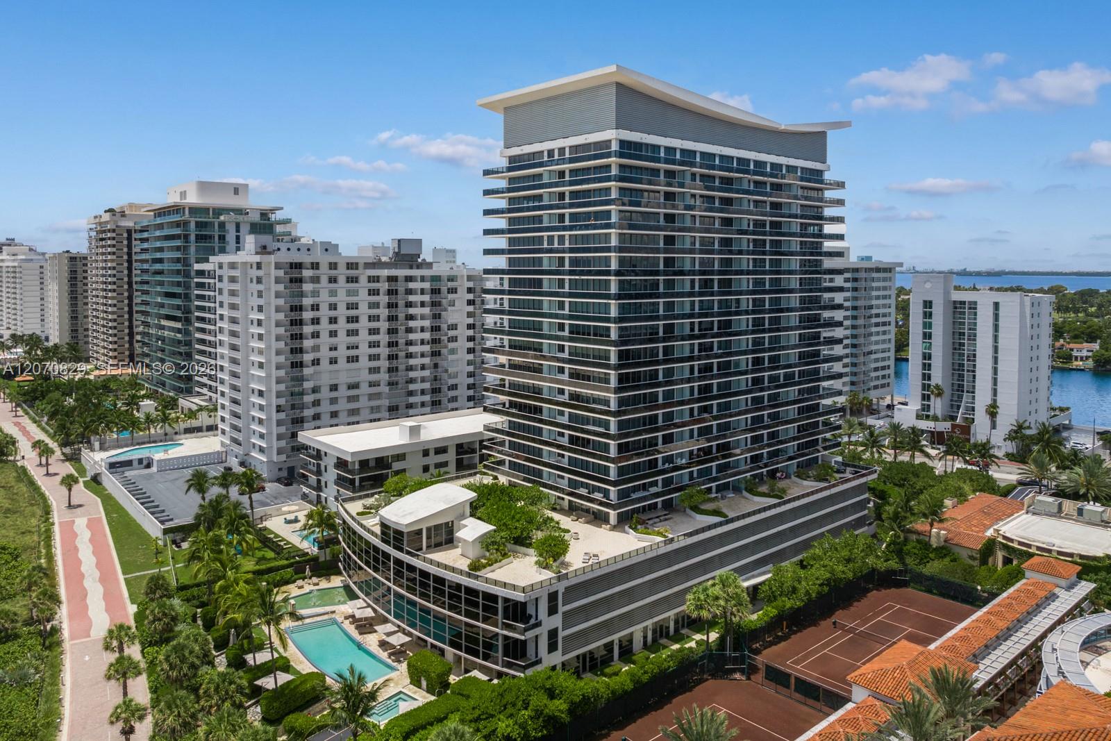 5875 Collins Ave # 1102