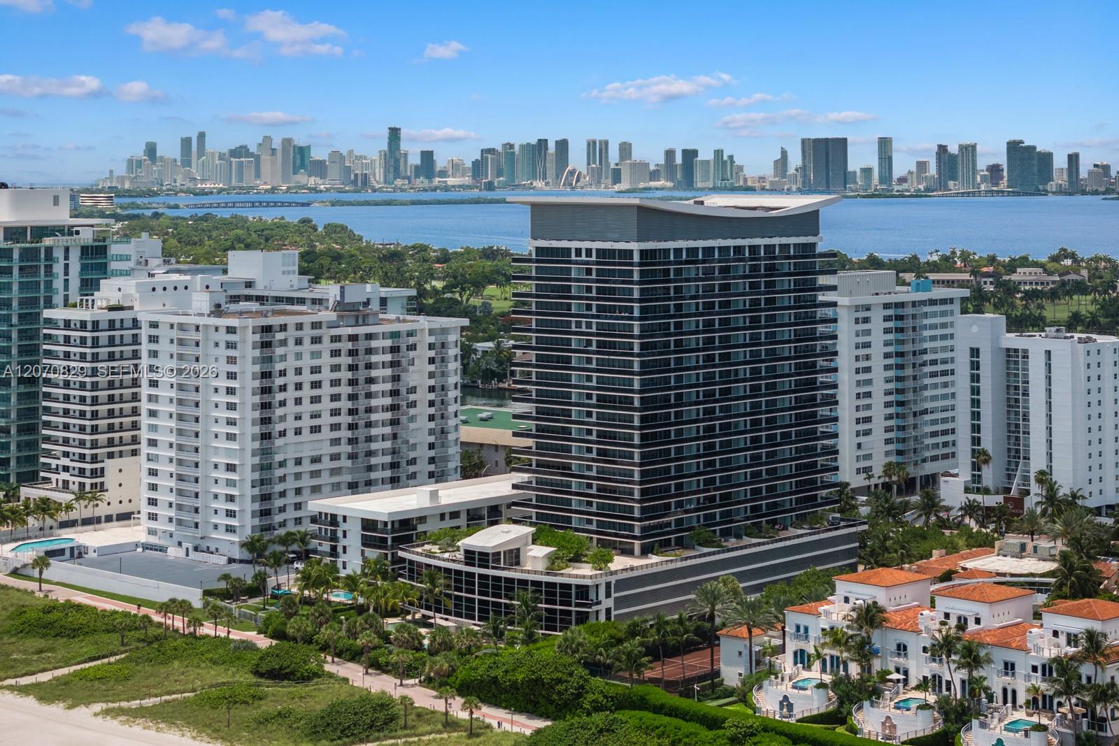 5875 Collins Ave # 1102