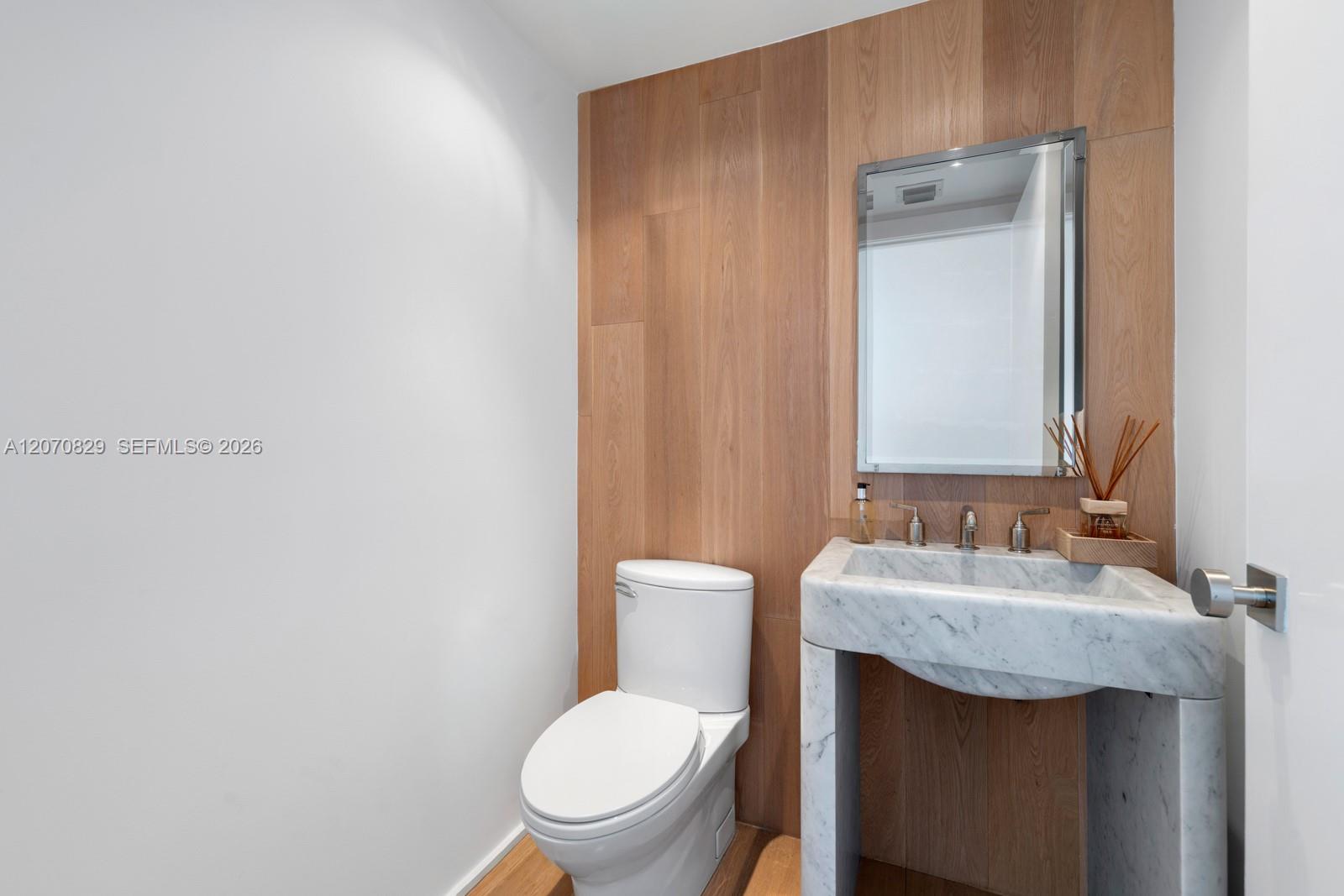 5875 Collins Ave # 1102