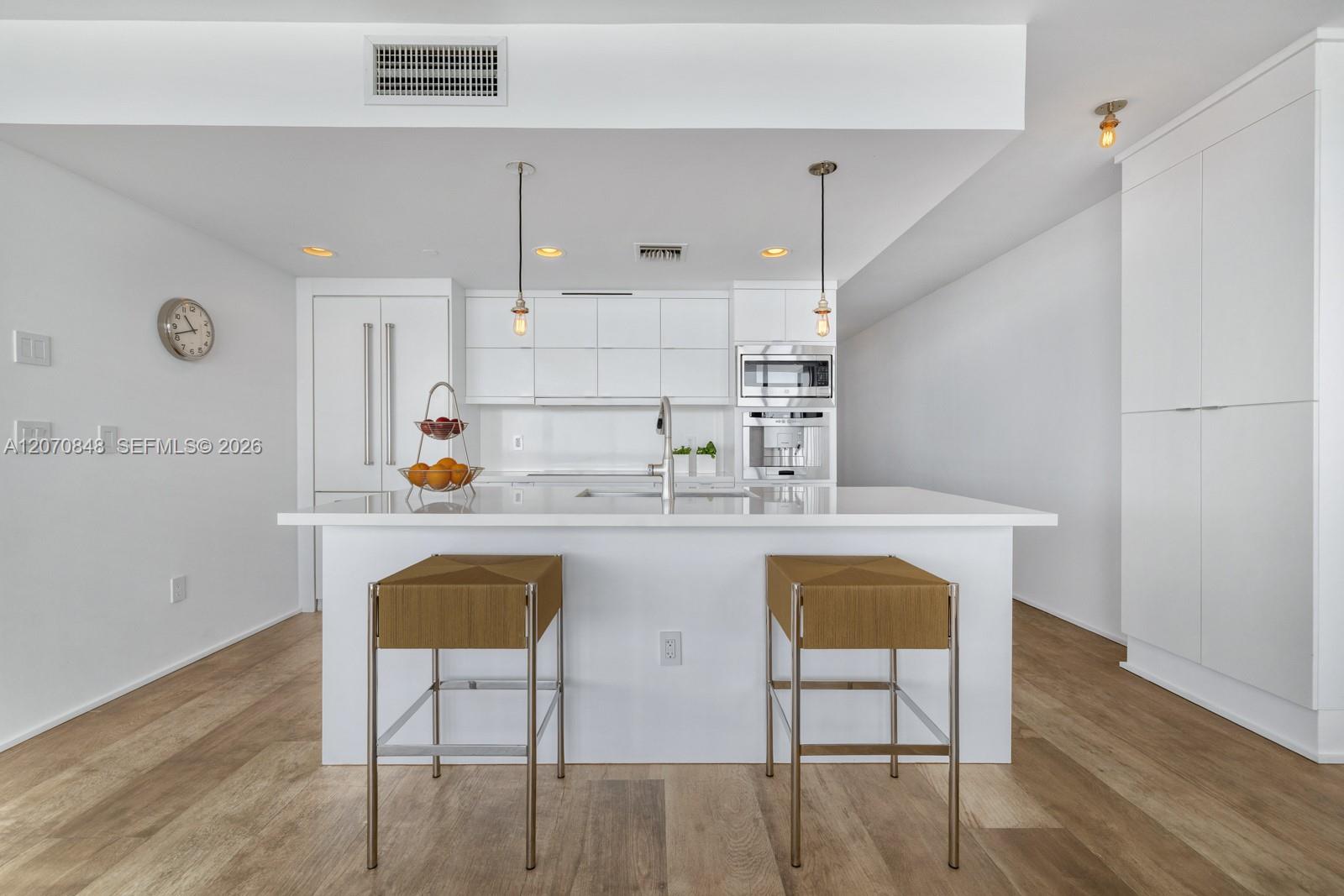5875 Collins Ave # 1102