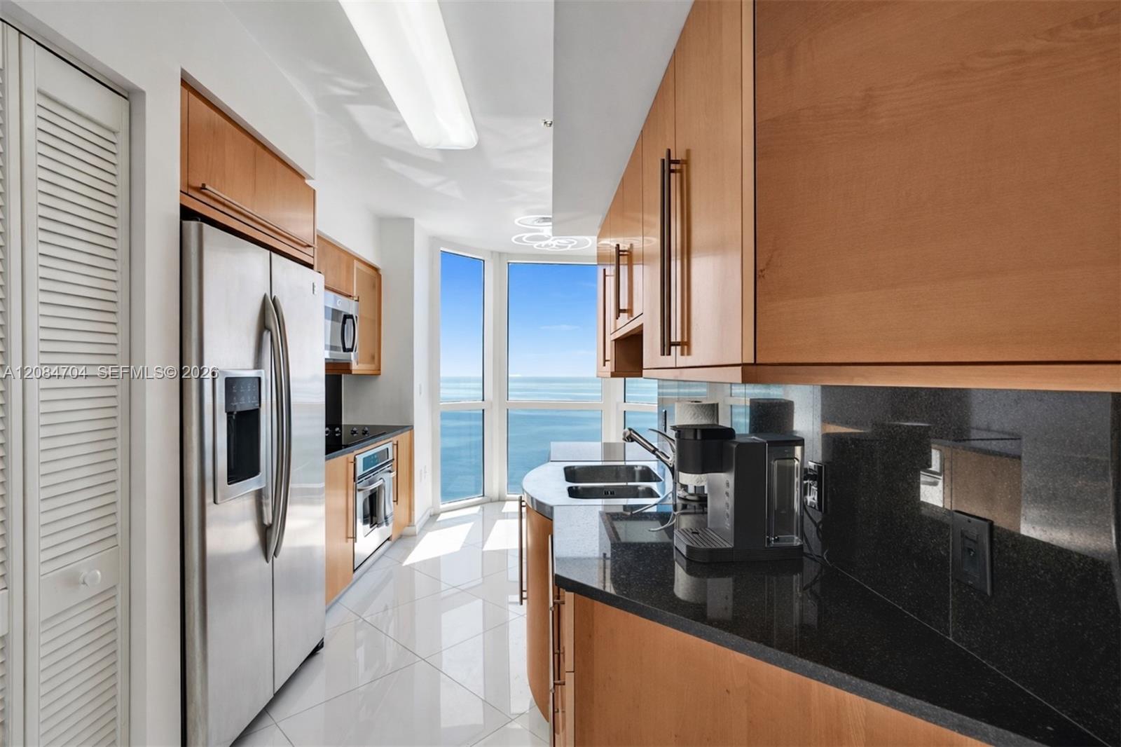 6365 Collins Ave # 2403