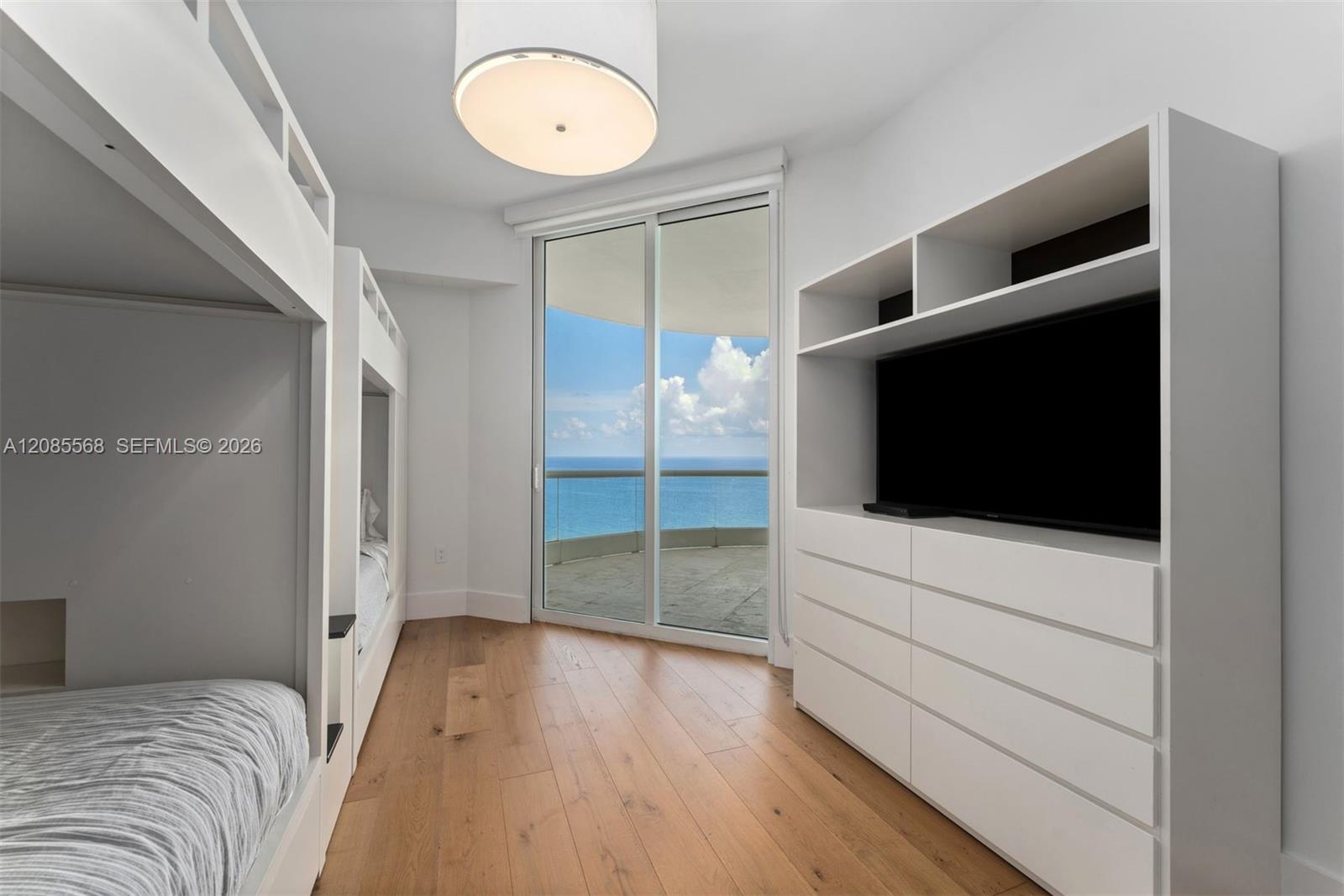 16047 Collins Ave # 2502