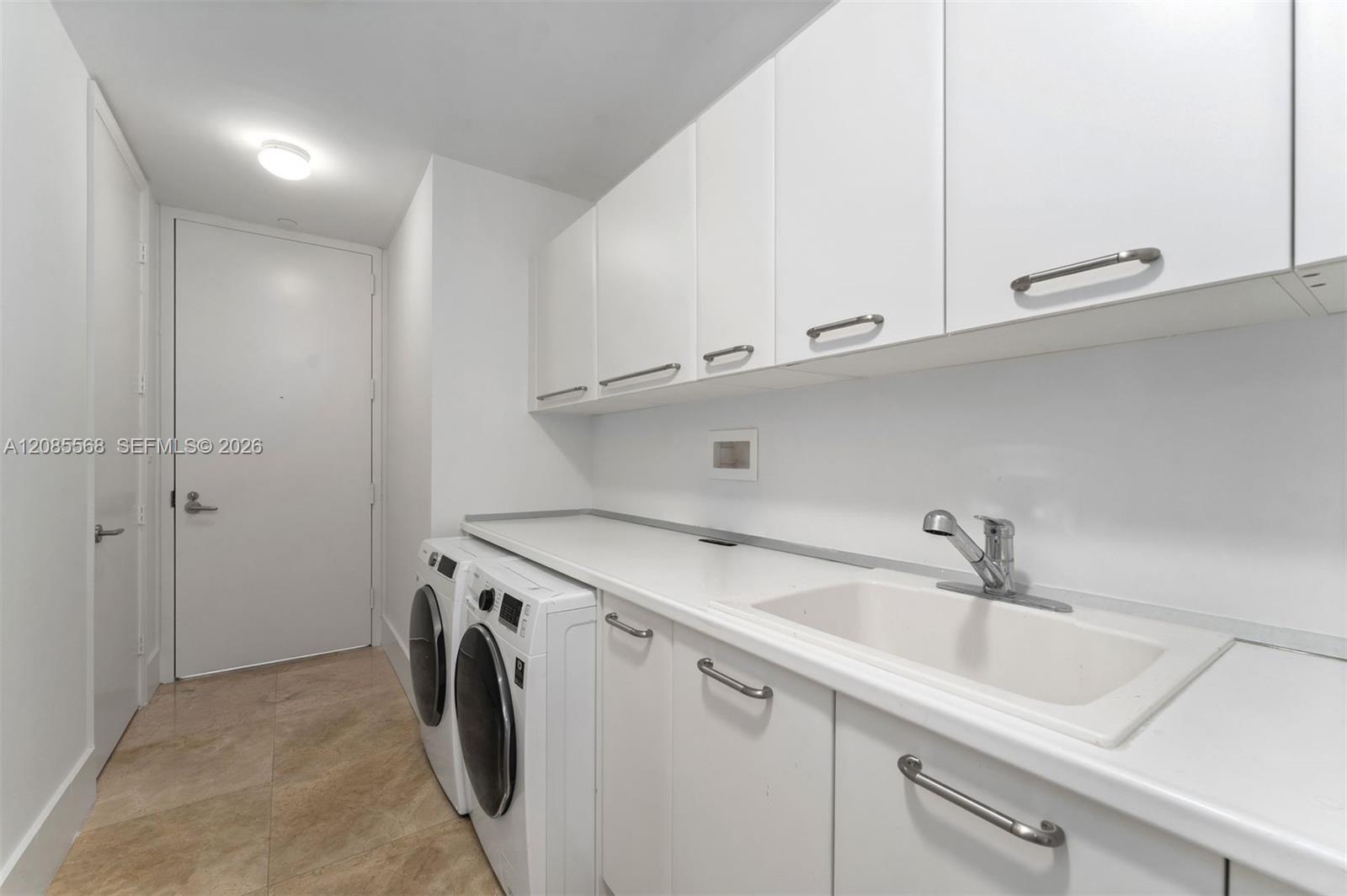 16047 Collins Ave # 2502