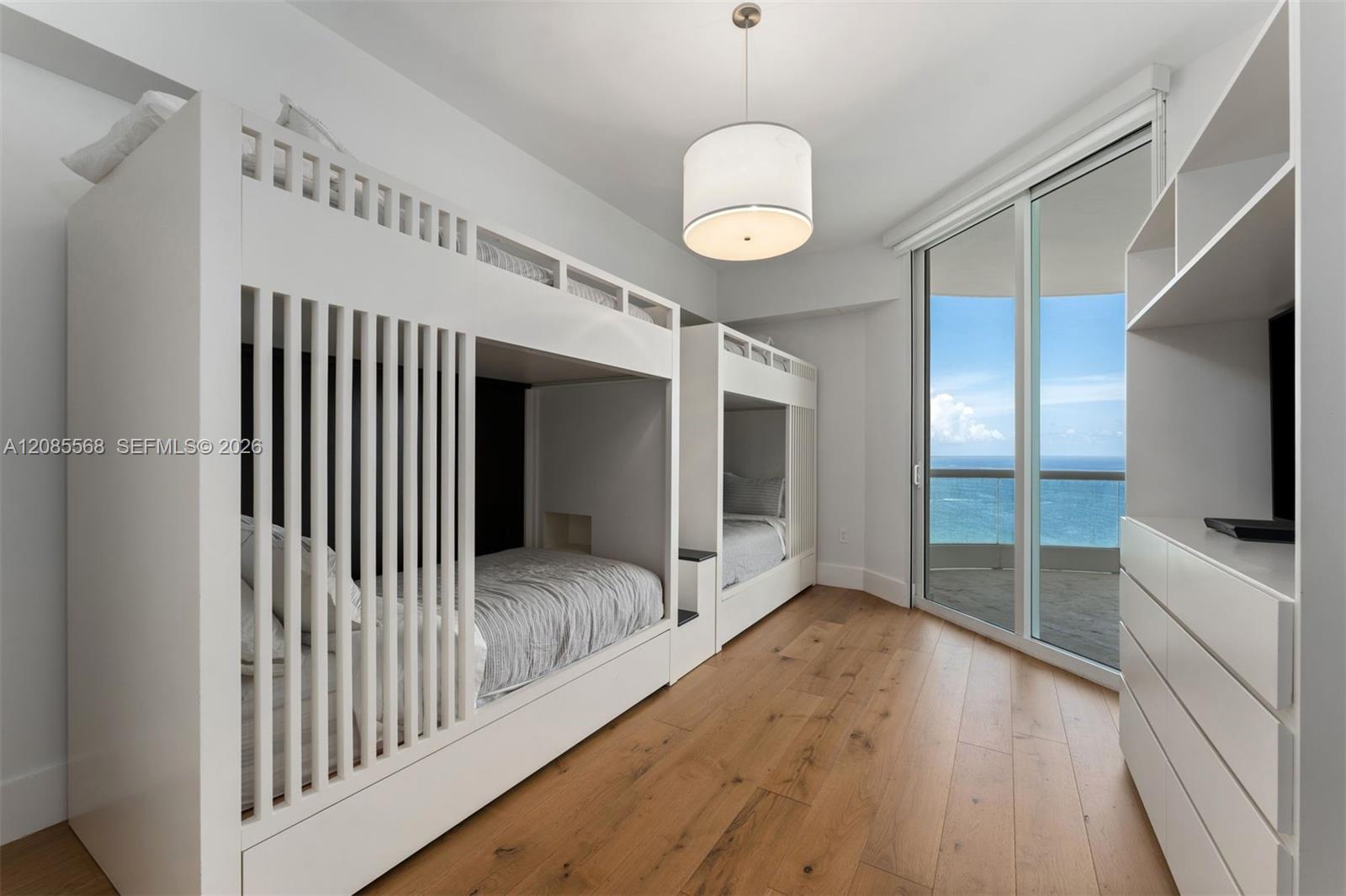 16047 Collins Ave # 2502