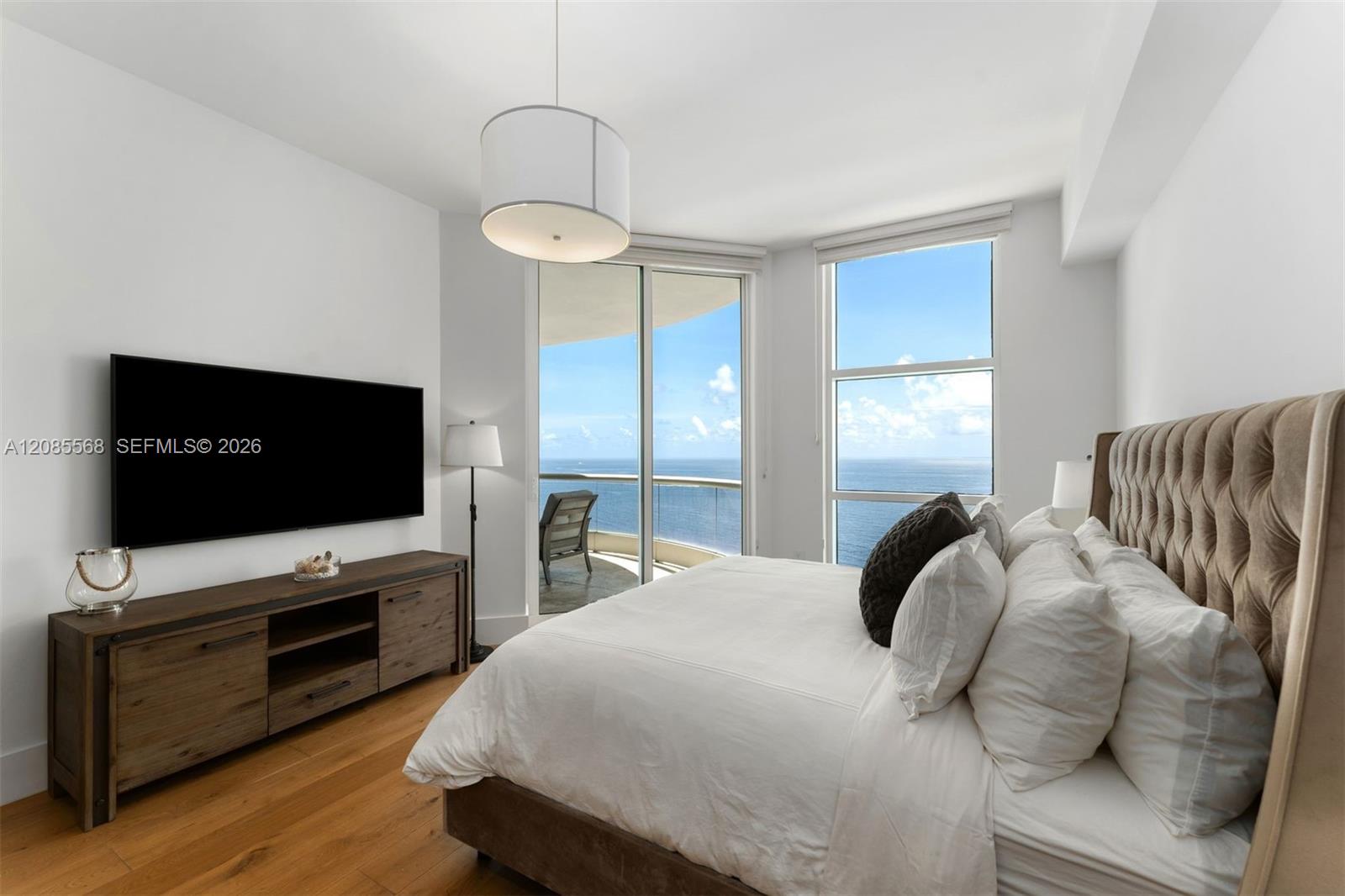 16047 Collins Ave # 2502
