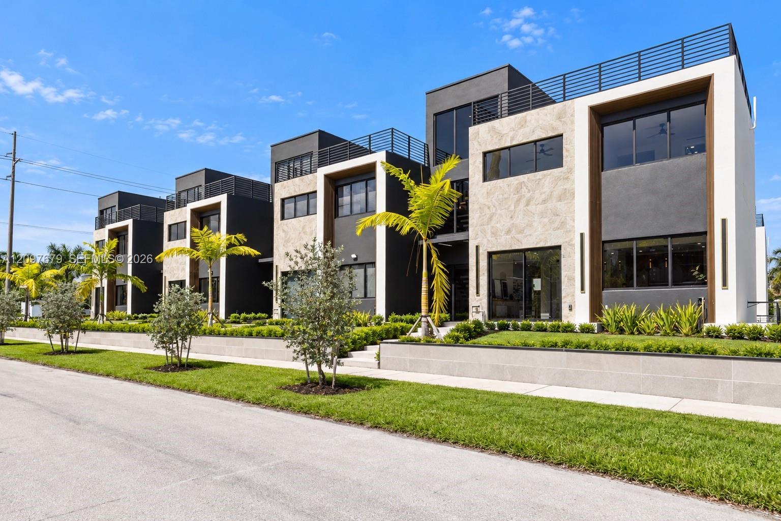 843 SW 14th Court