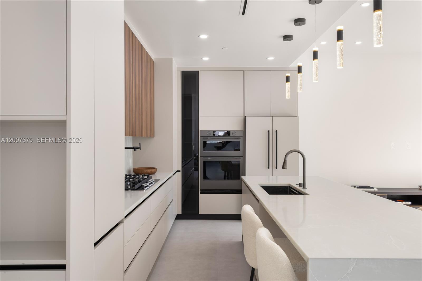843 SW 14th Court