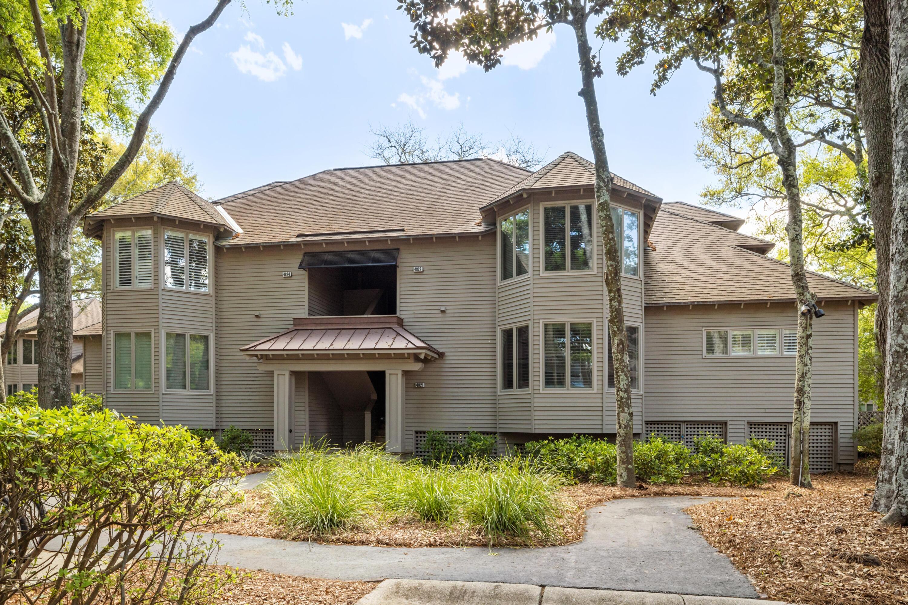 4824 Green Dolphin Way