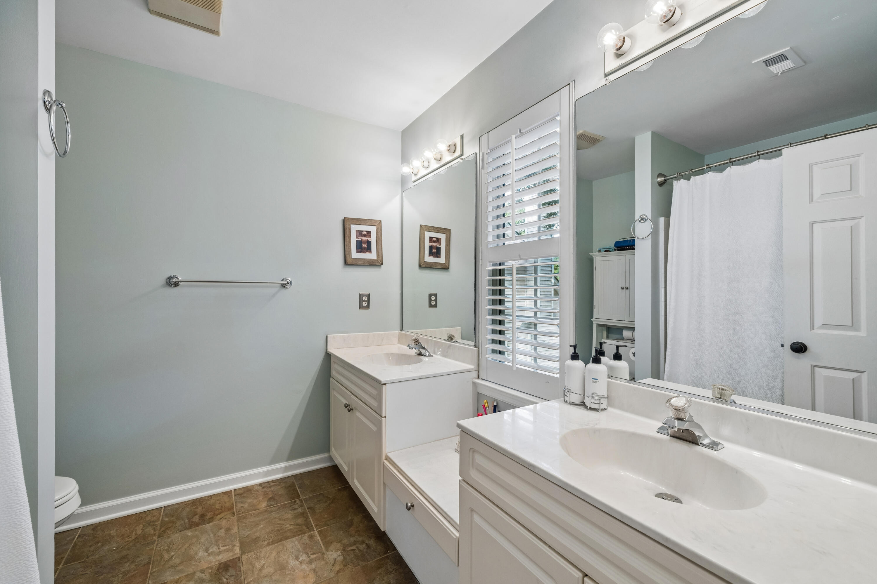 2405 Fulford Court
