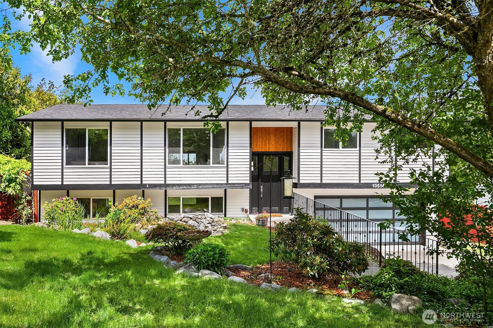 13514 NE 70th Street