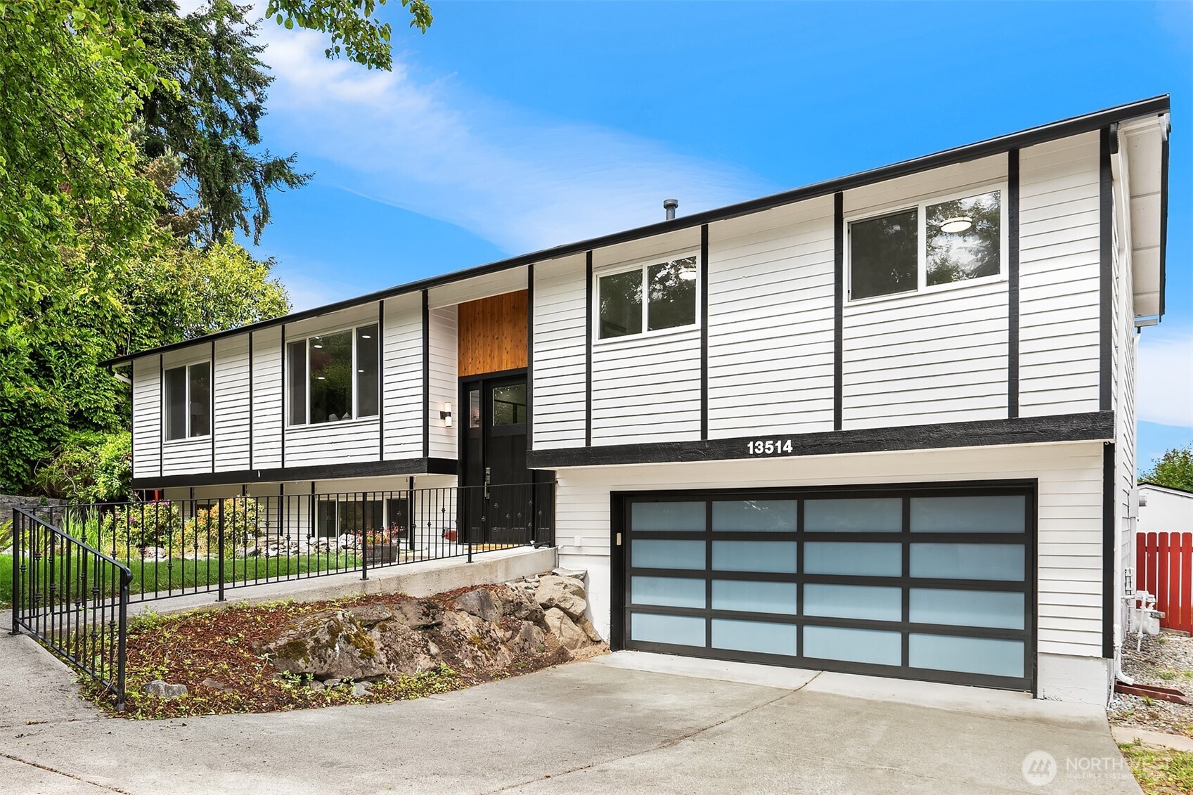 13514 NE 70th Street