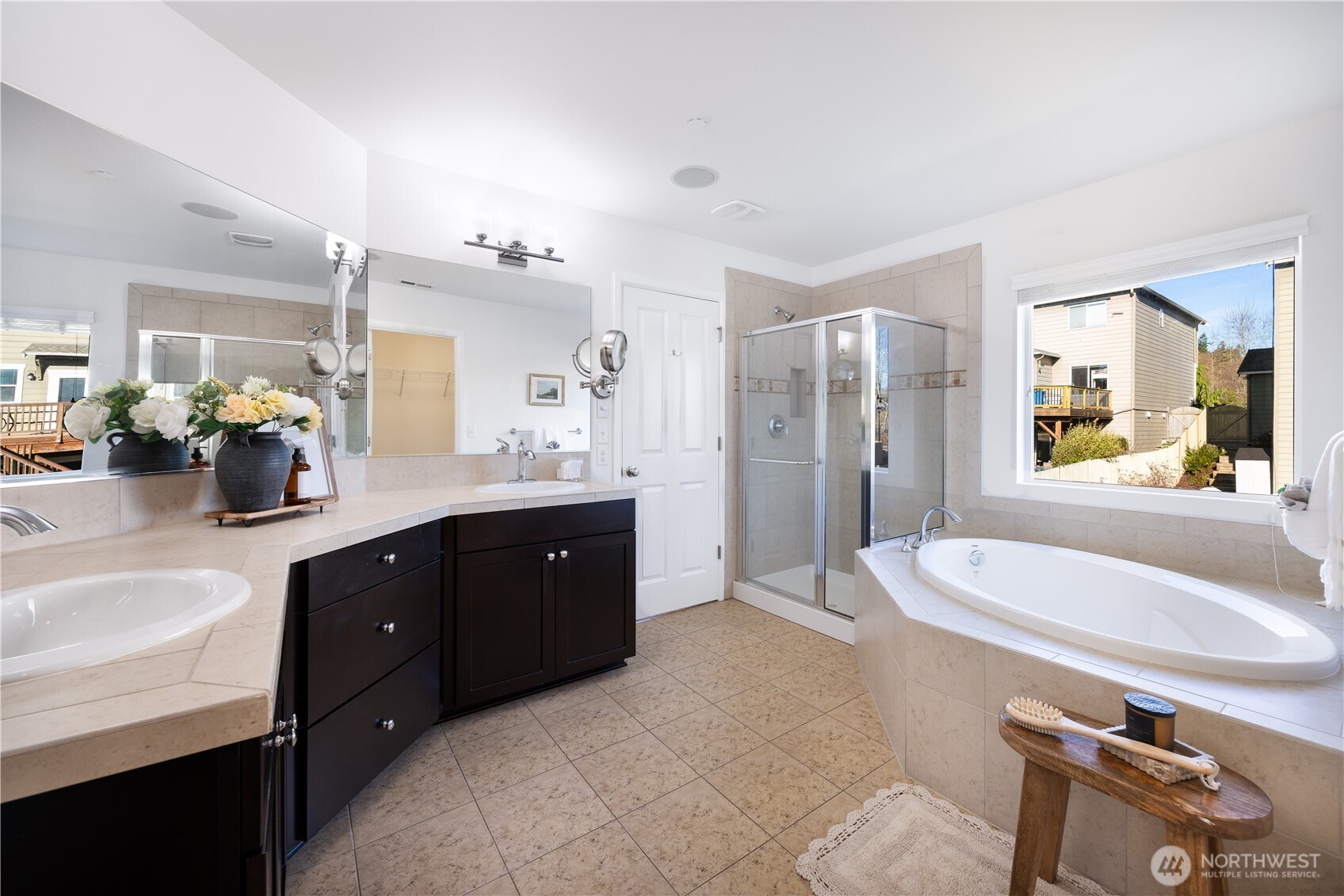 7648 NE 195th Street