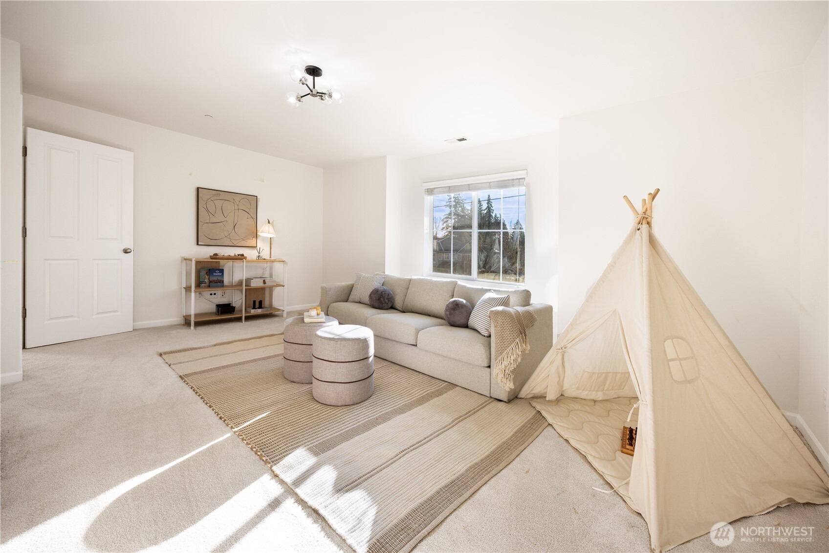 7648 NE 195th Street