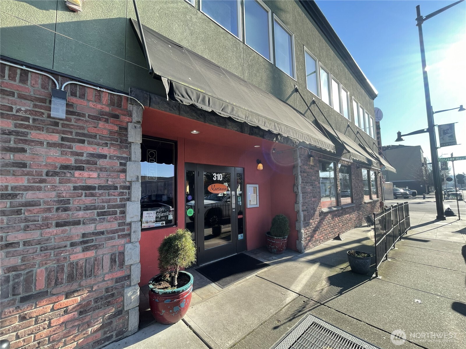 421 Wells Avenue S