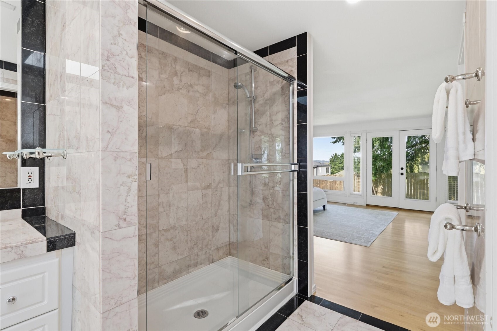 1040 NW Honeywood Place