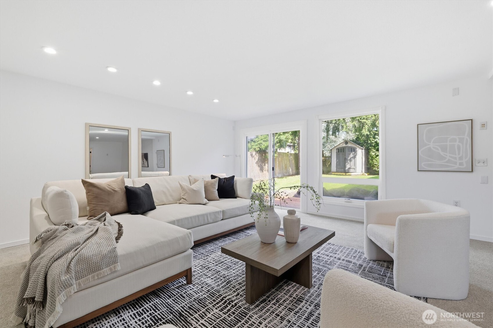 1040 NW Honeywood Place