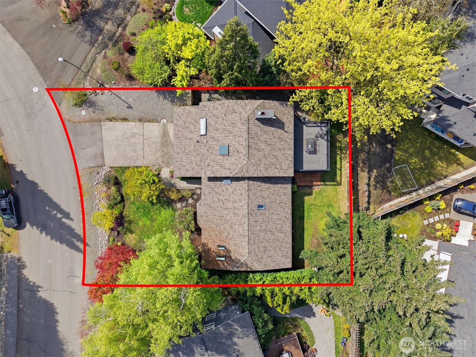 1040 NW Honeywood Place