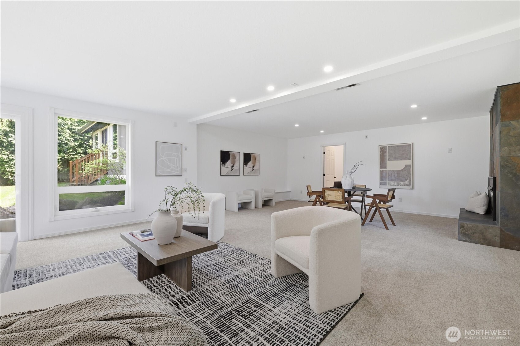 1040 NW Honeywood Place