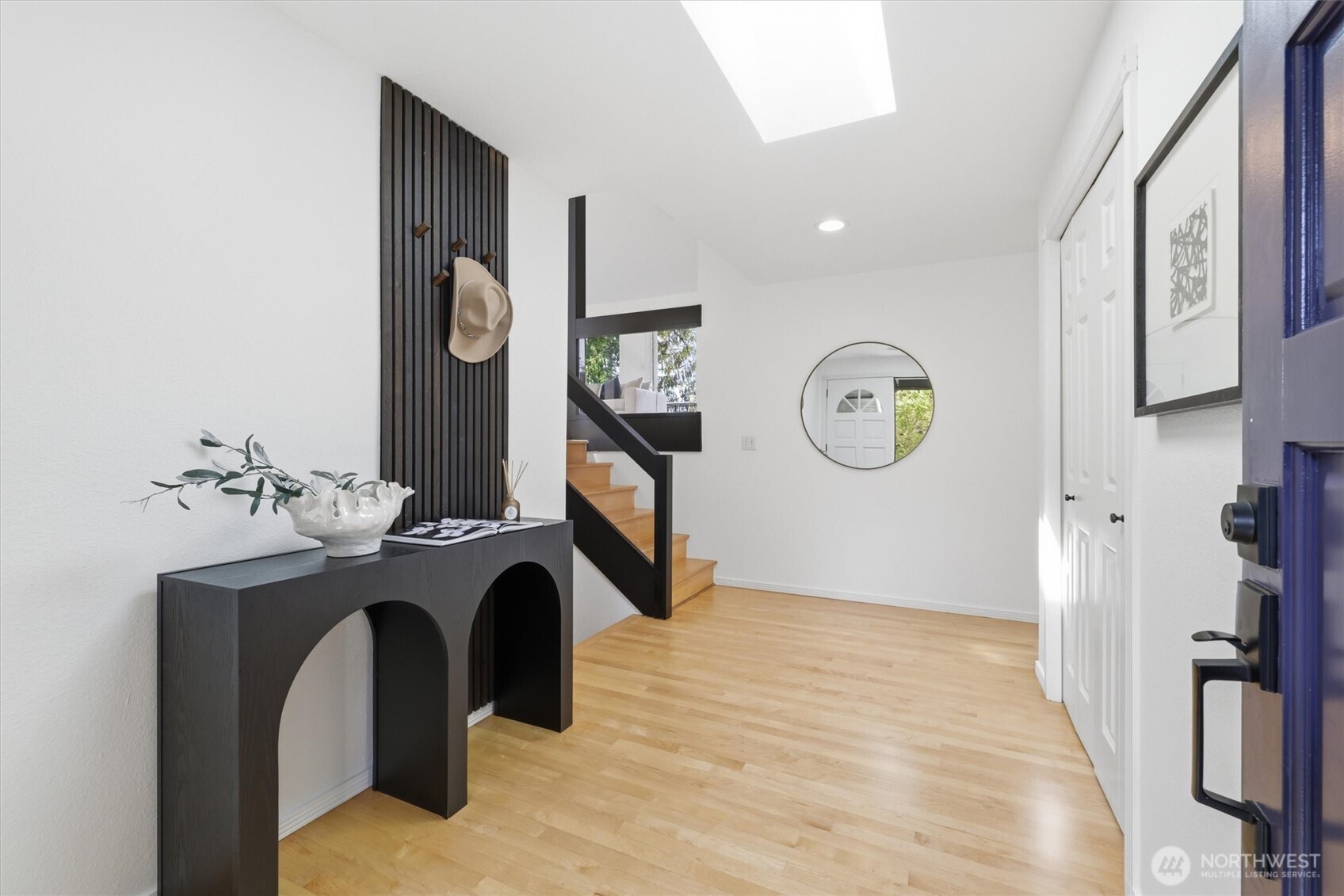 1040 NW Honeywood Place