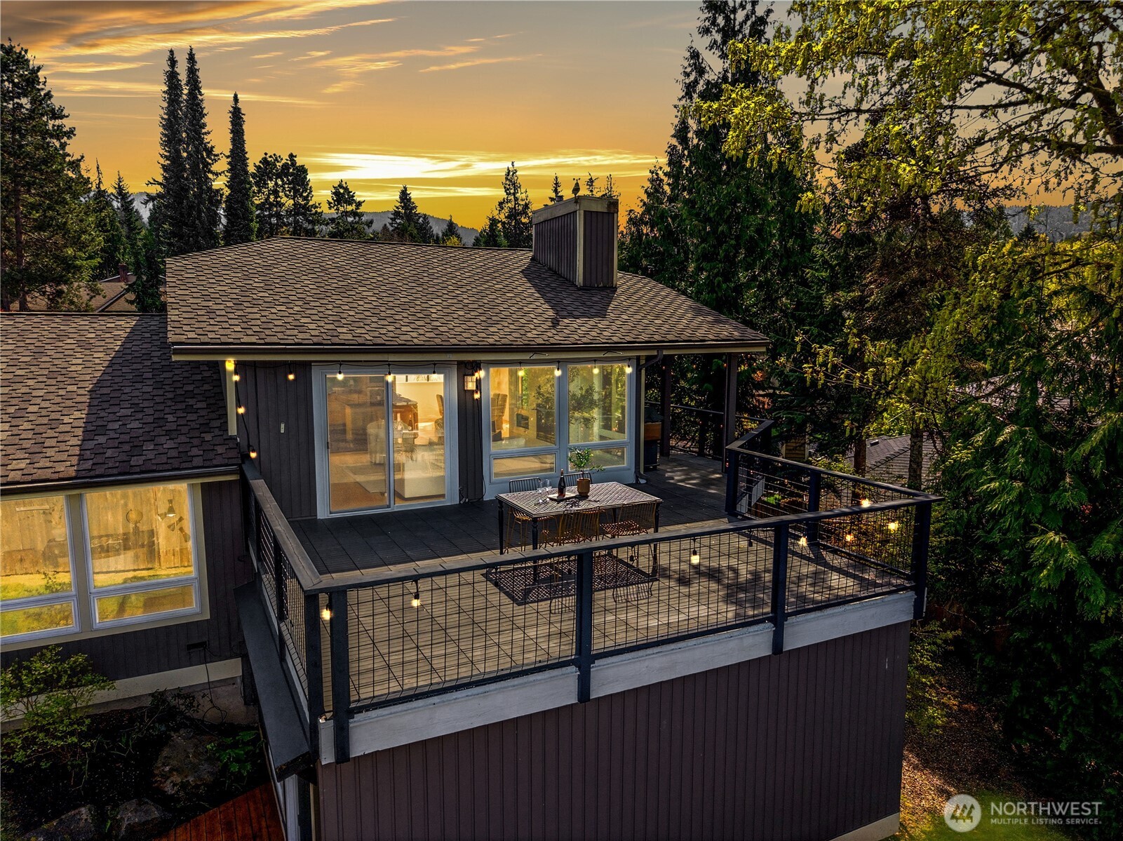 1040 NW Honeywood Place