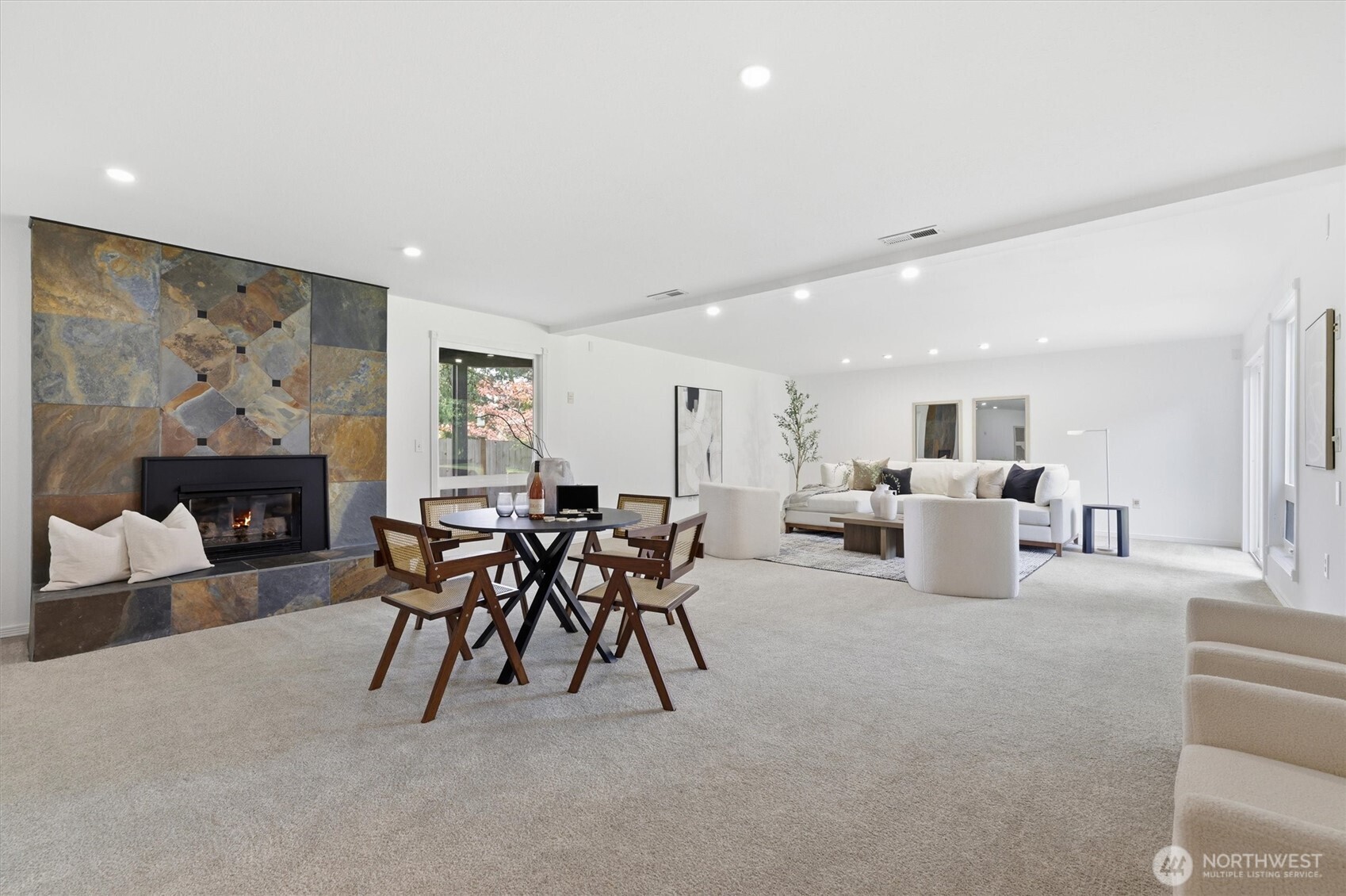 1040 NW Honeywood Place