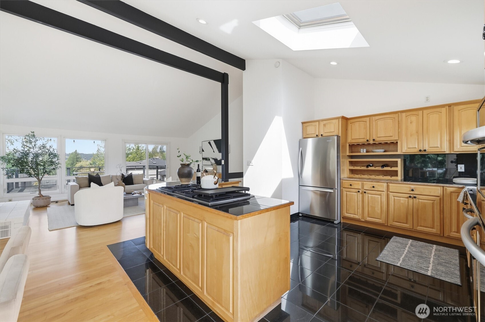 1040 NW Honeywood Place