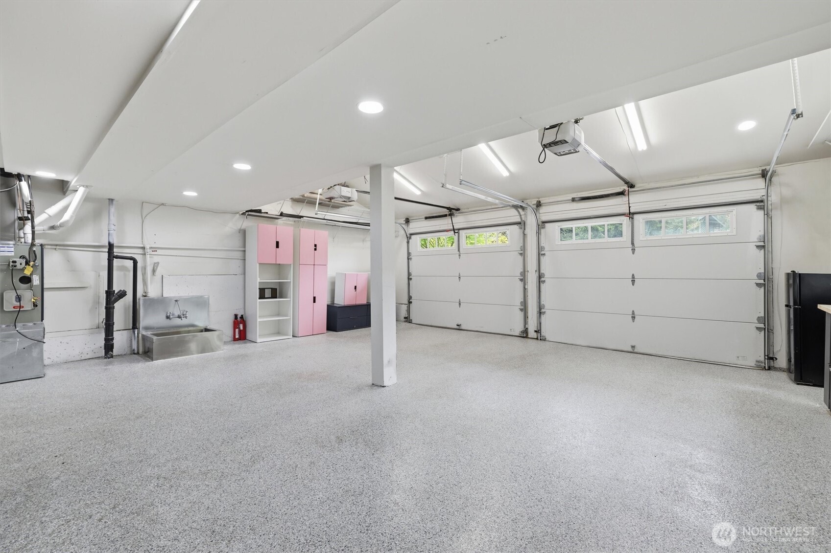 1040 NW Honeywood Place