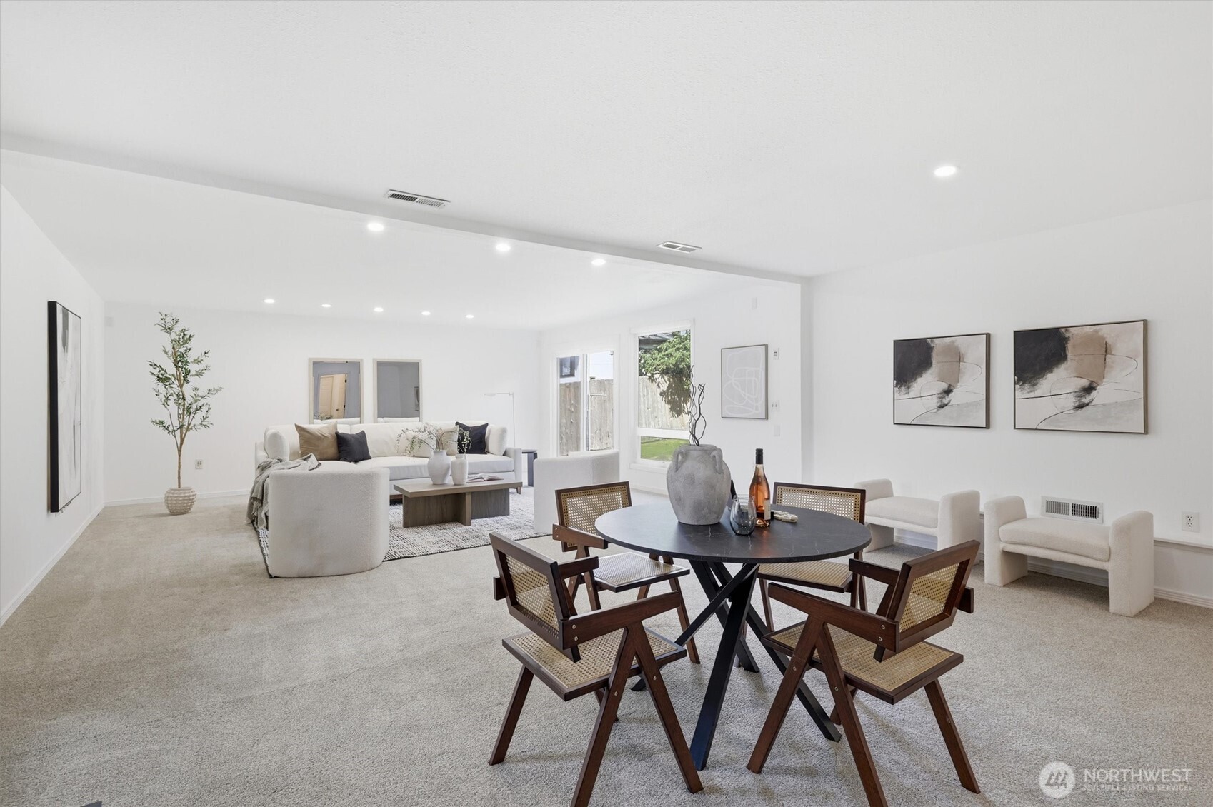 1040 NW Honeywood Place