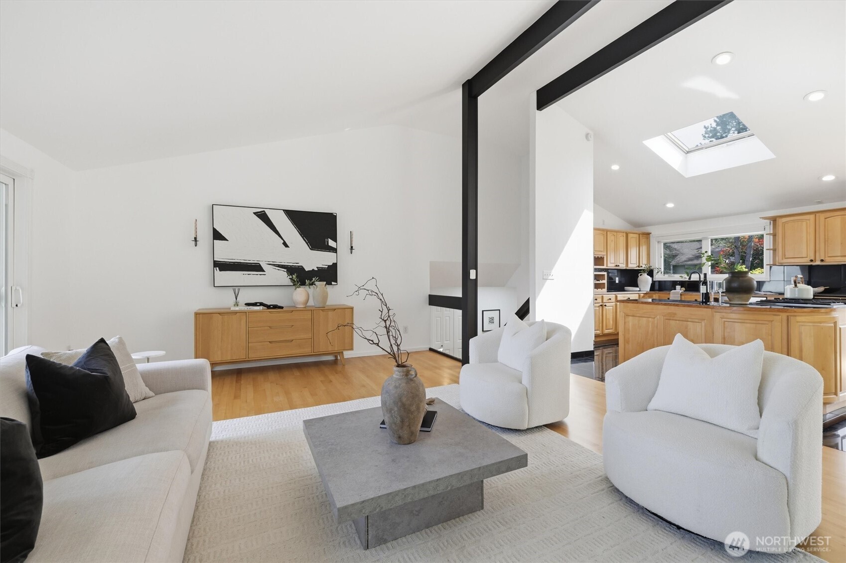 1040 NW Honeywood Place