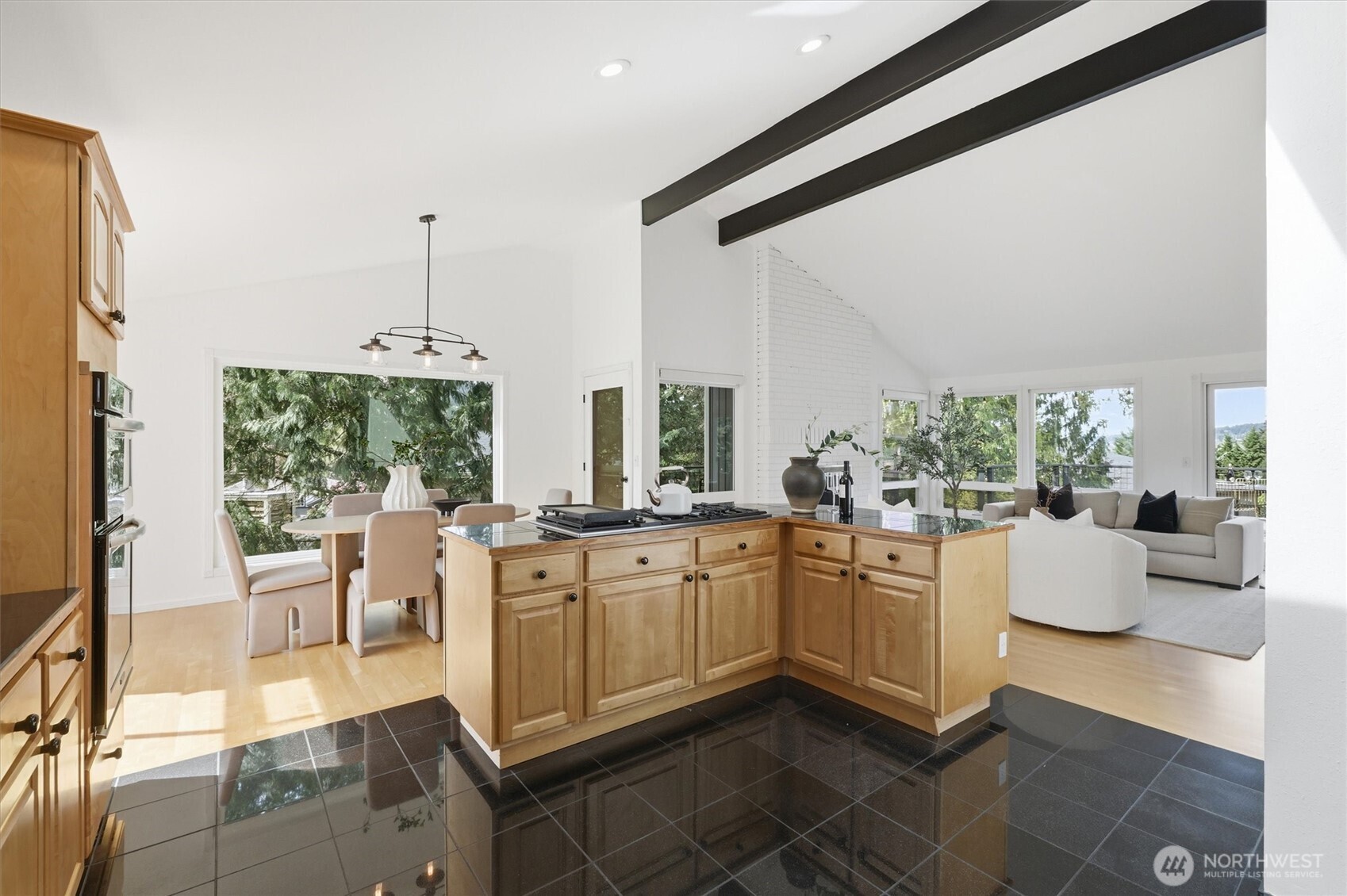 1040 NW Honeywood Place