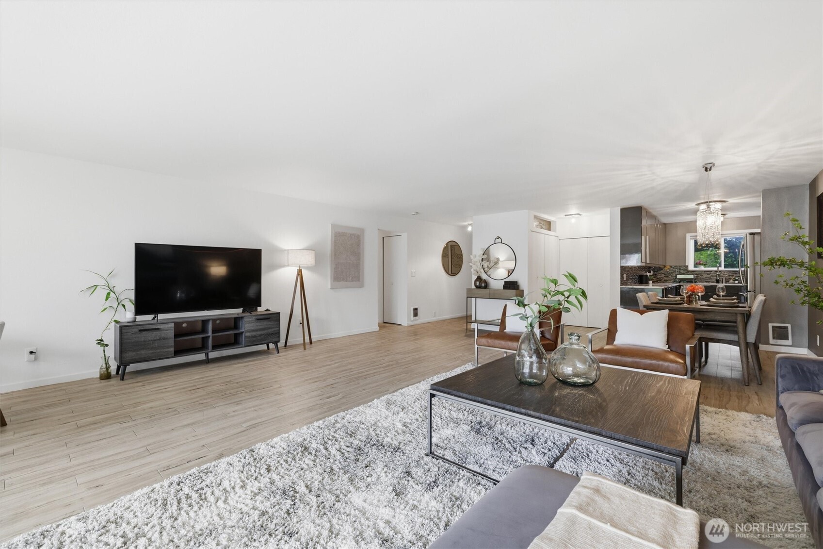 13259 15th Avenue NE Unit: B7